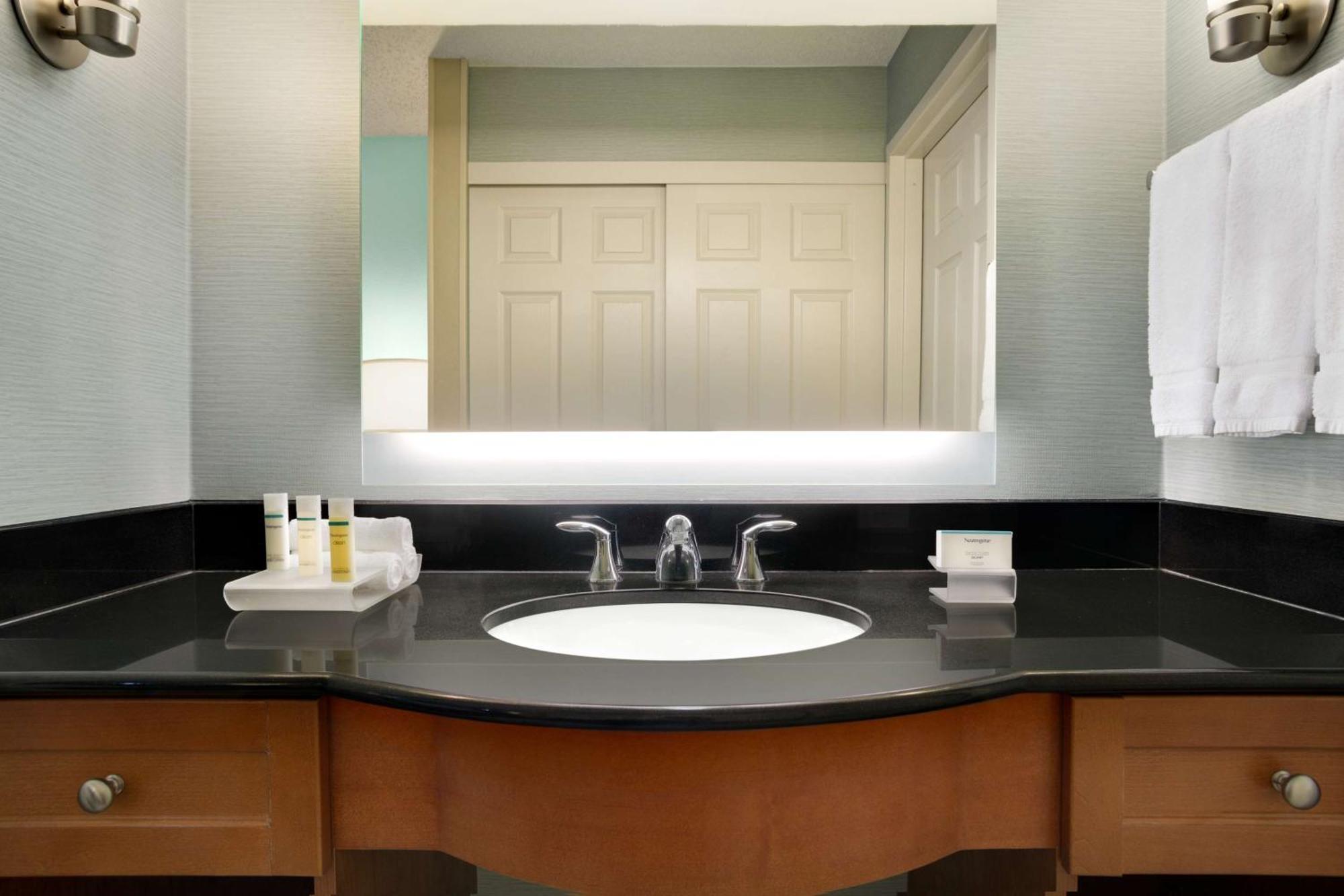 Homewood Suites By Hilton Houston-Willowbrook Mall מראה חיצוני תמונה